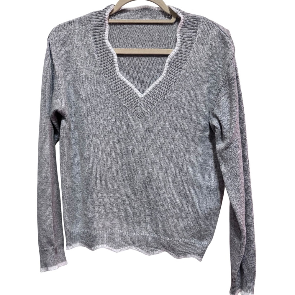 Gray Sweater white scalloped trim- size Med - NWOT